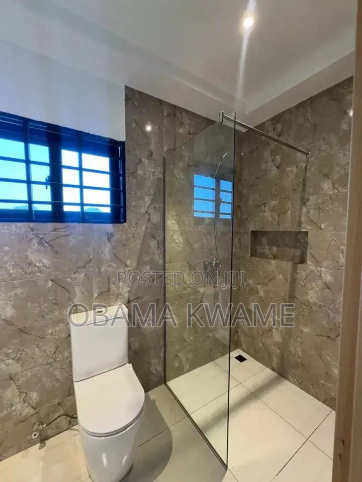 4bdrm House in Laryea Homes, Owusu Ansah for sale