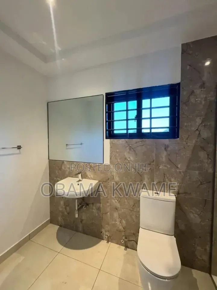 4bdrm House in Laryea Homes, Owusu Ansah for sale