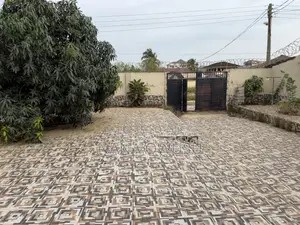 4bdrm House in Weija for sale