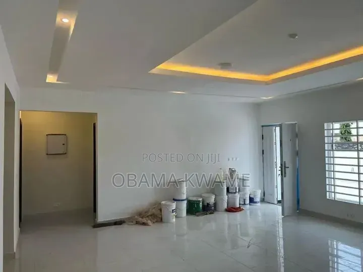 2bdrm House in Laryea Homes, Coca Cola for rent