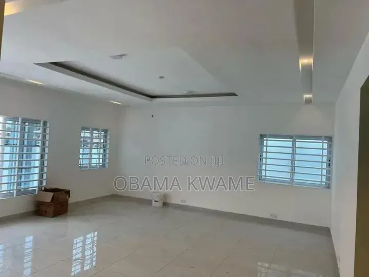 2bdrm House in Laryea Homes, Coca Cola for rent