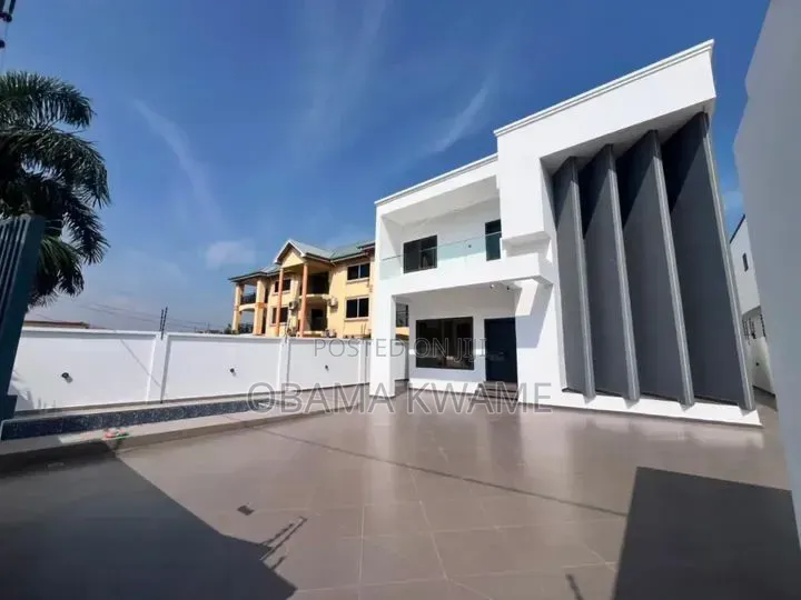 4bdrm House in Laryea Homes, School Junction for rent