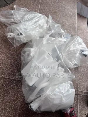 2018,2022,2024 Wiper Bottle for Toyota,Kia,Honda,Mitsubishi,Nissan,Ben