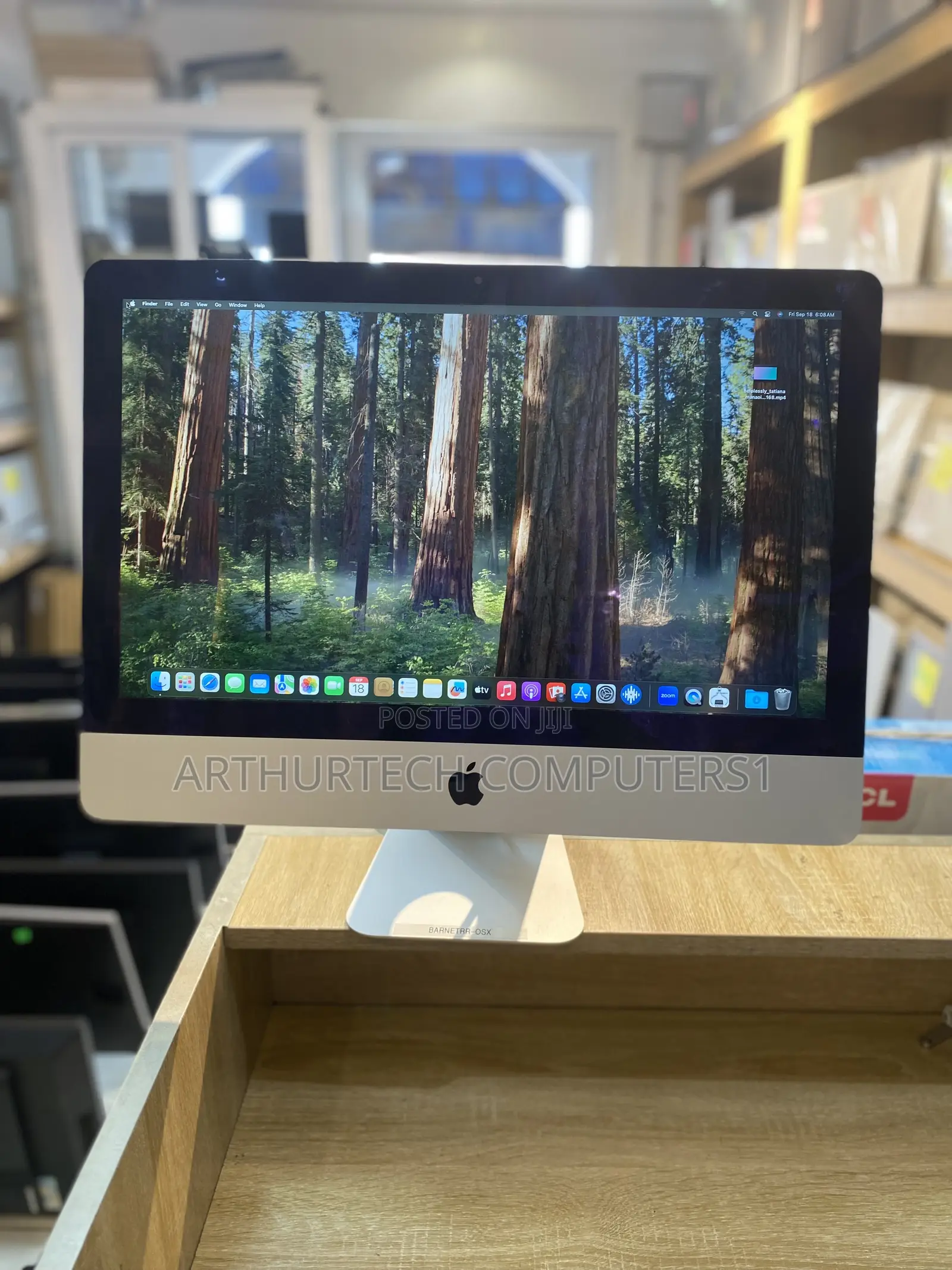 Desktop Computer Apple iMac 8GB Intel Core i5 SSD 256GB