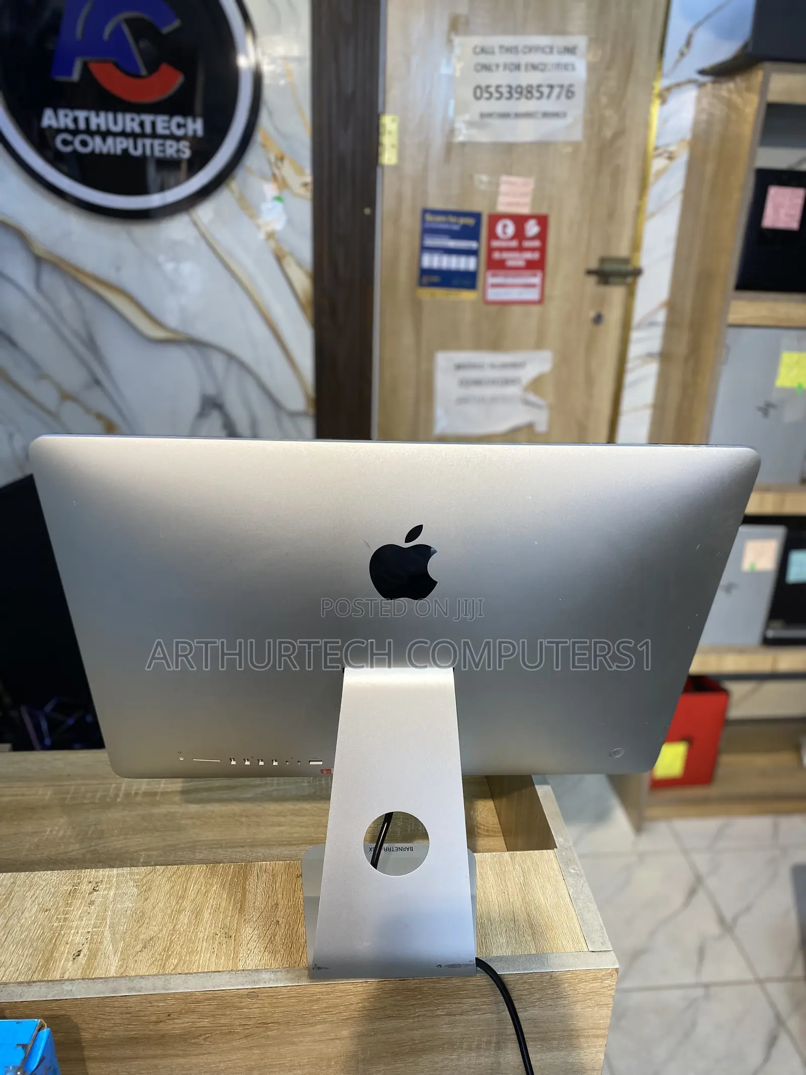 Desktop Computer Apple iMac 8GB Intel Core i5 SSD 256GB