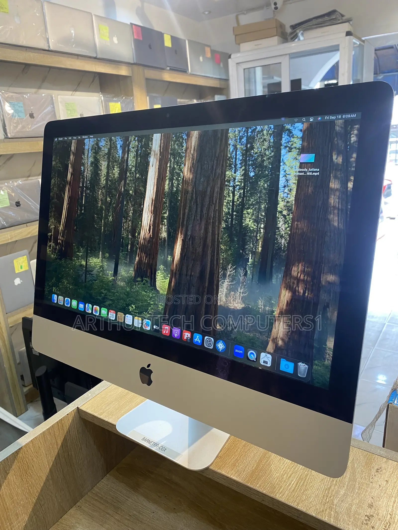 Desktop Computer Apple iMac 8GB Intel Core i5 SSD 256GB