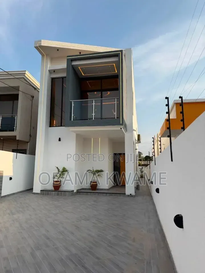 3bdrm House in Laryea Homes, Lake Side Estate for sale