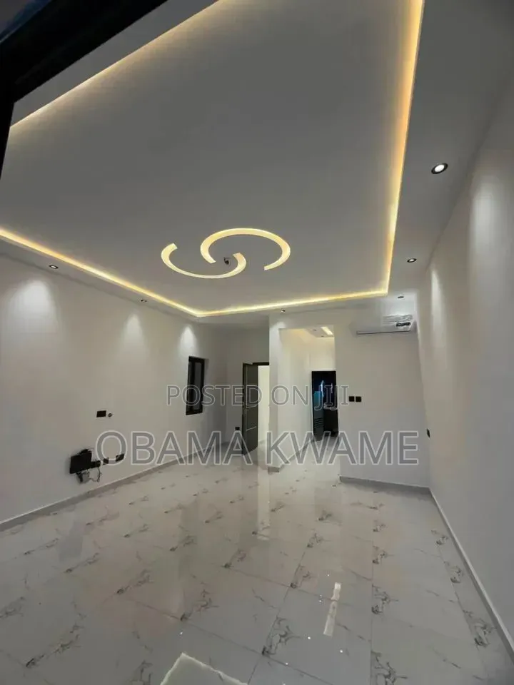 3bdrm House in Laryea Homes, Lake Side Estate for sale