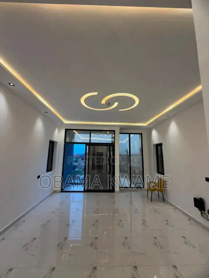 3bdrm House in Laryea Homes, Lake Side Estate for sale