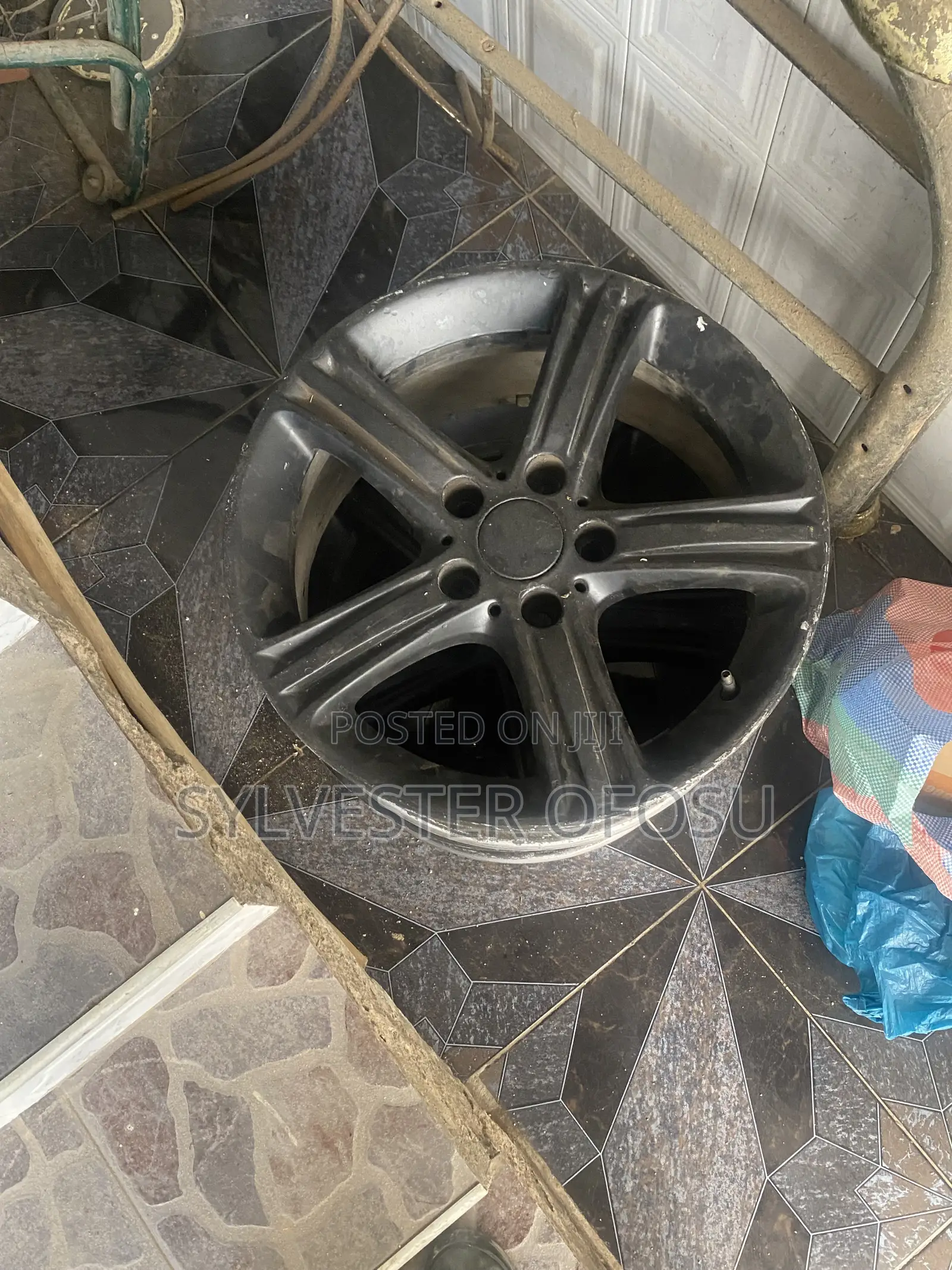 BMW Rim 17inches