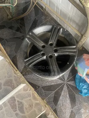 BMW Rim 17inches