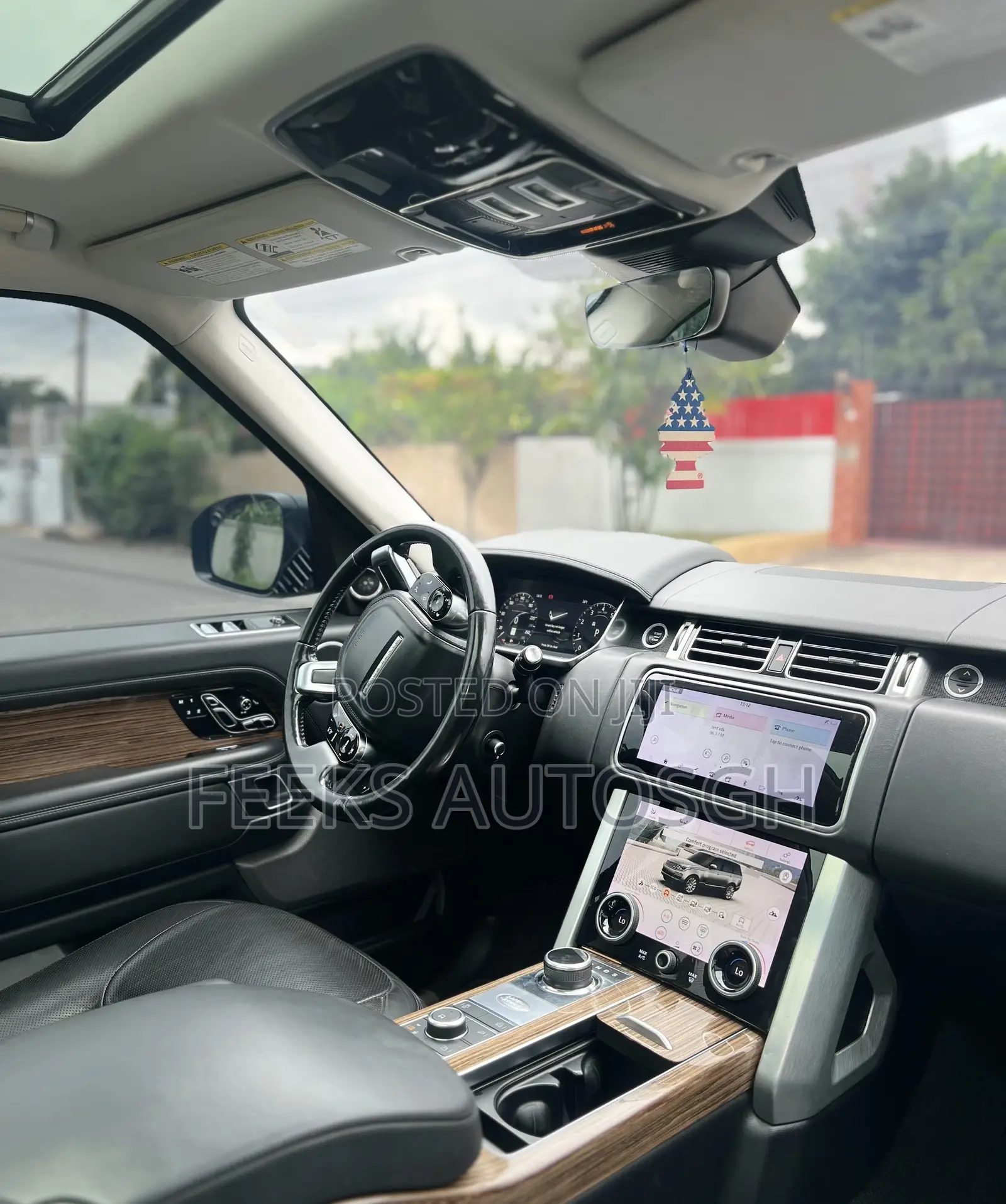 Land Rover Range Rover Vogue 2021 Black