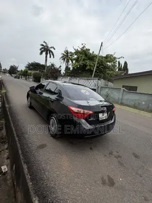 Toyota Corolla 2018 Black