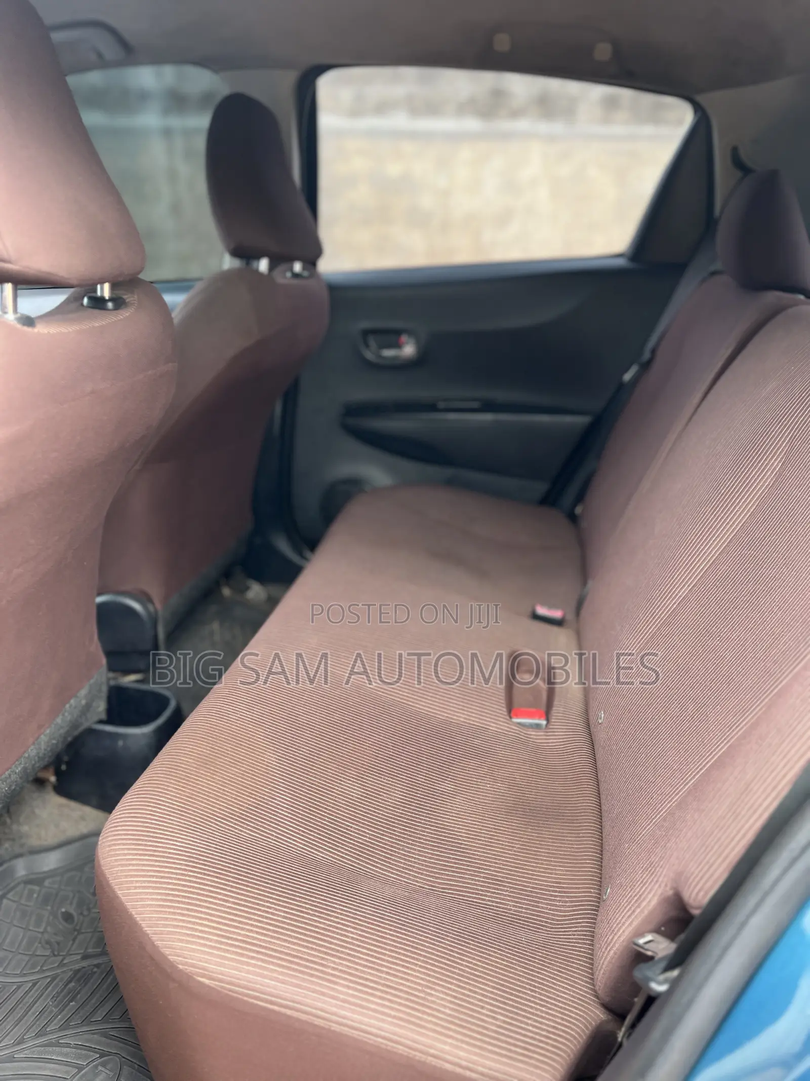 Toyota Vitz 2012 Blue