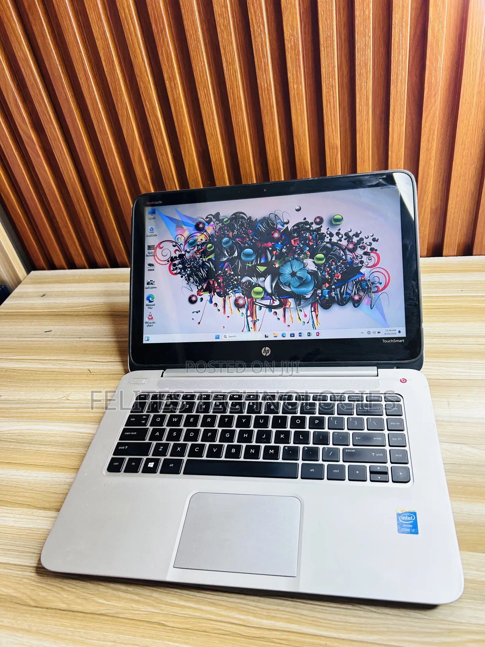 Laptop HP Envy 14t 12GB Intel Core i7 SSD 256GB