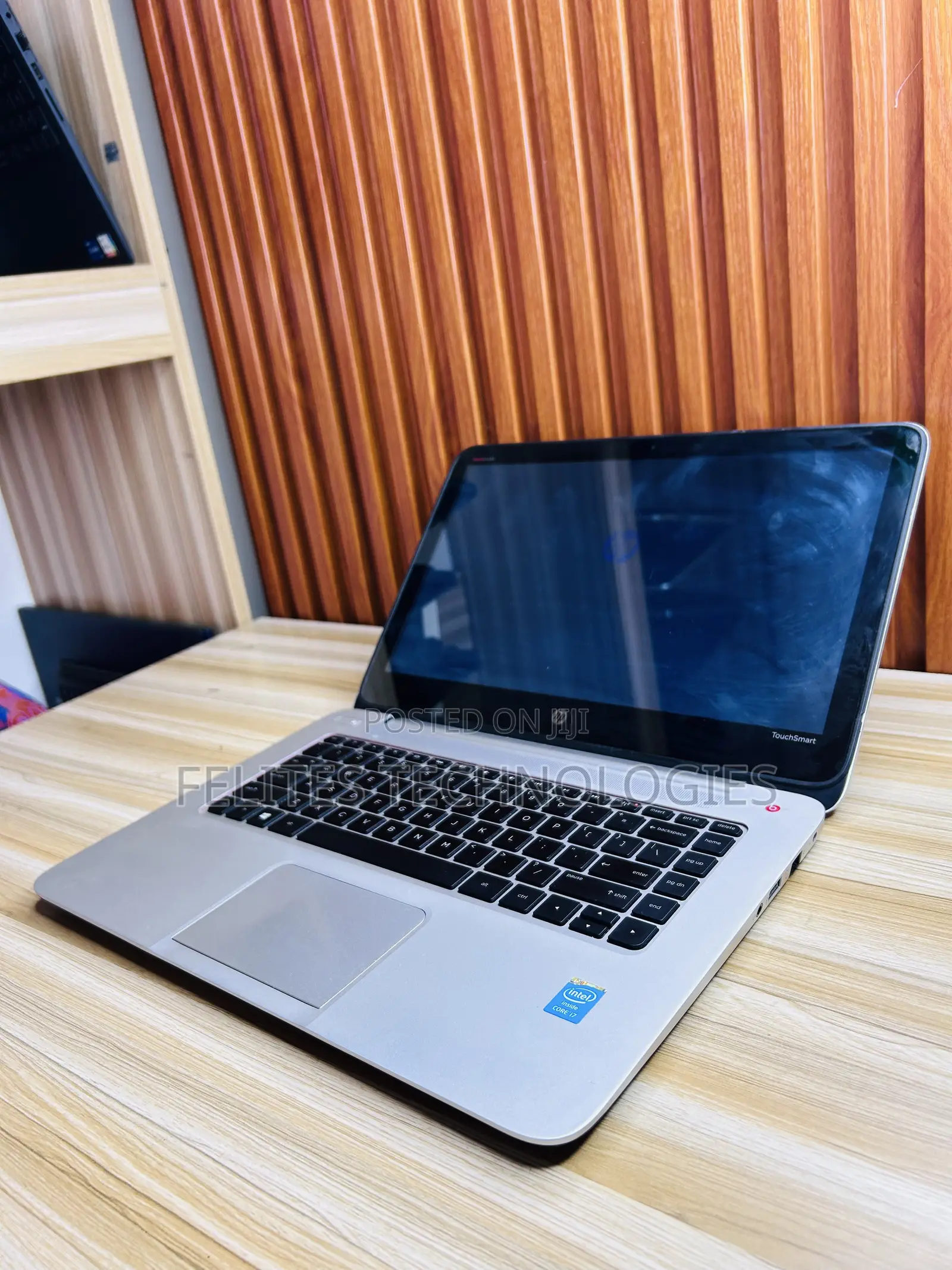 Laptop HP Envy 14t 12GB Intel Core i7 SSD 256GB