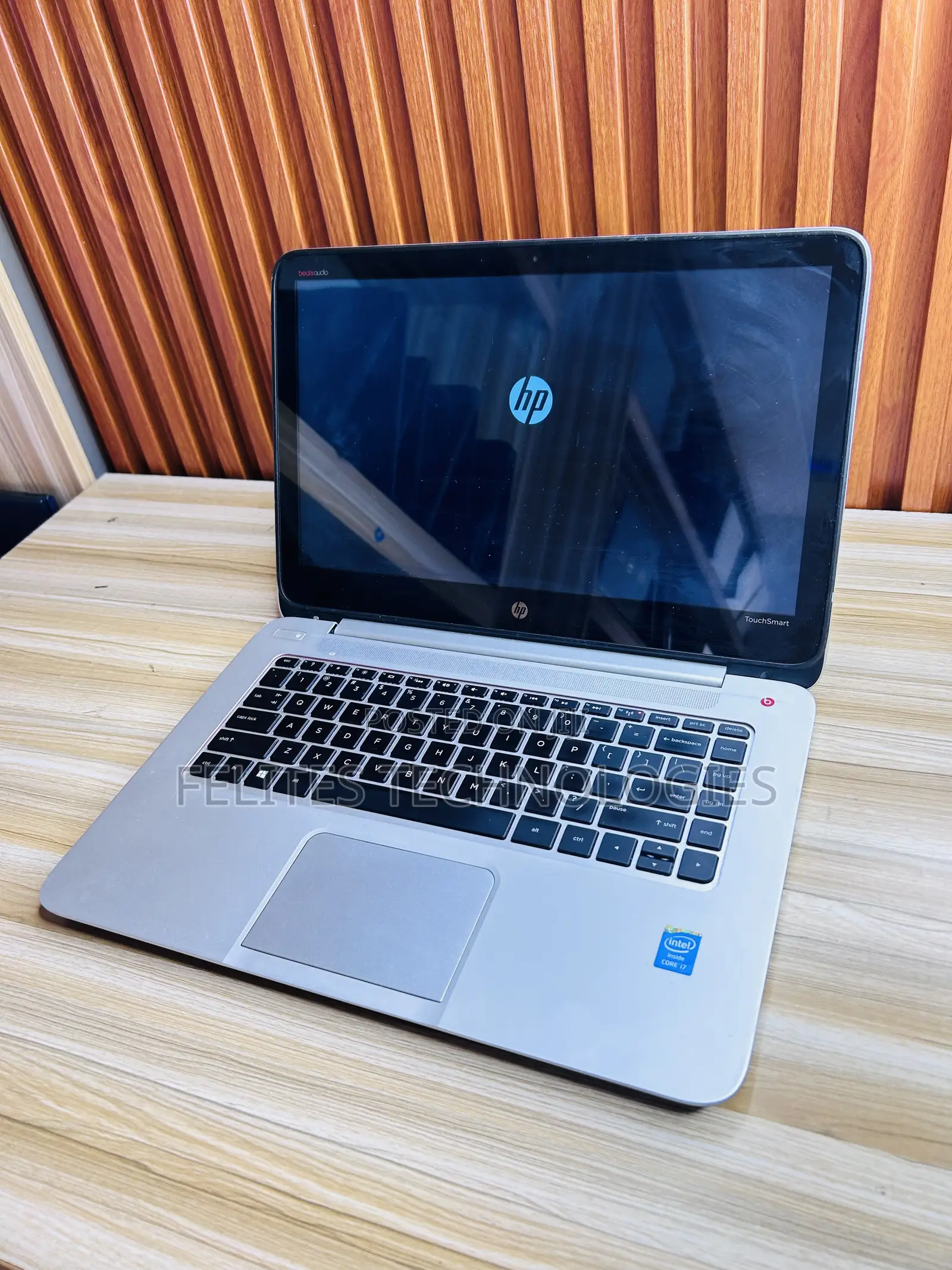 Laptop HP Envy 14t 12GB Intel Core i7 SSD 256GB