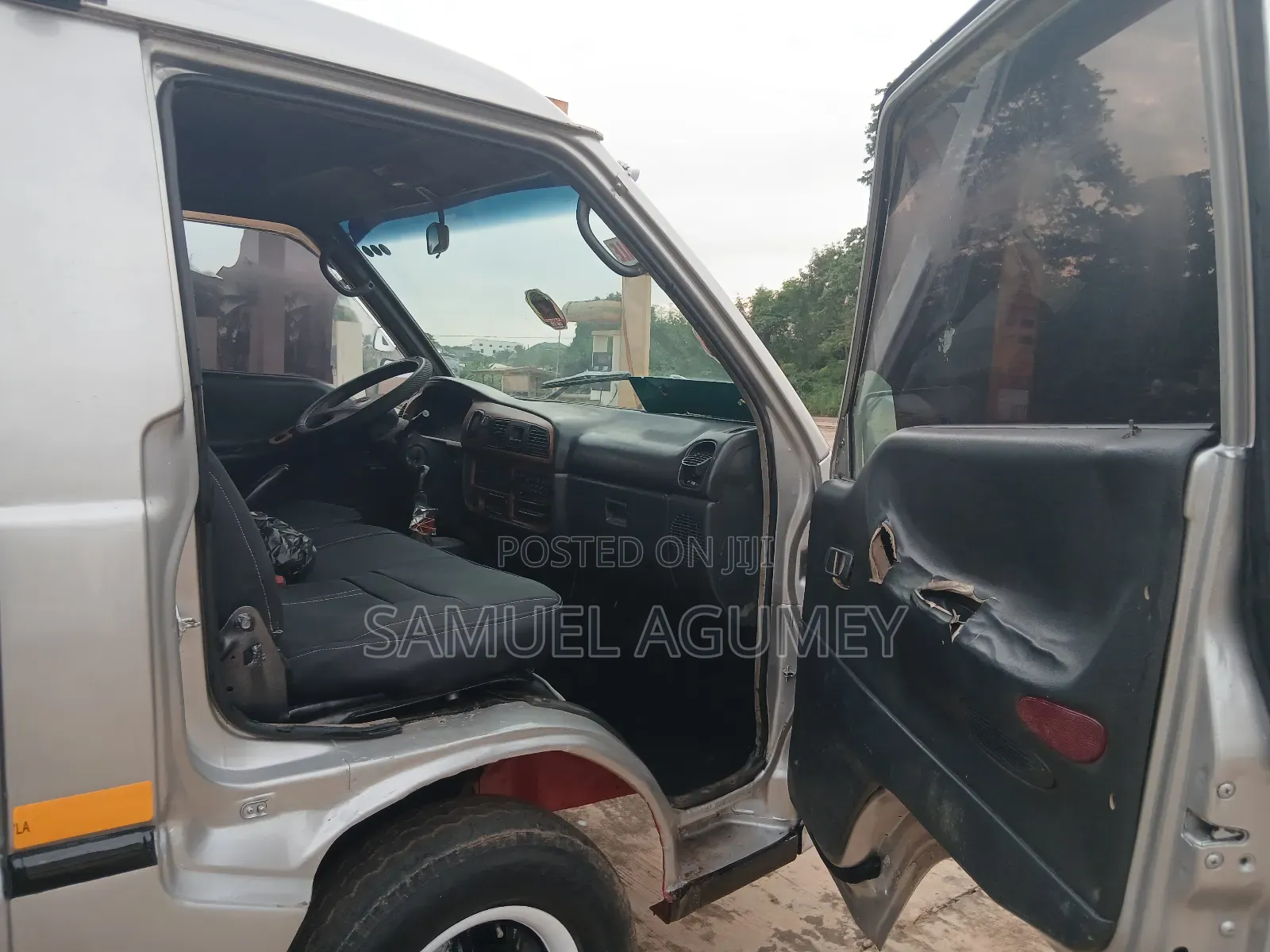 Hyundai H-100 2001 Silver