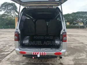 Hyundai H-100 2001 Silver