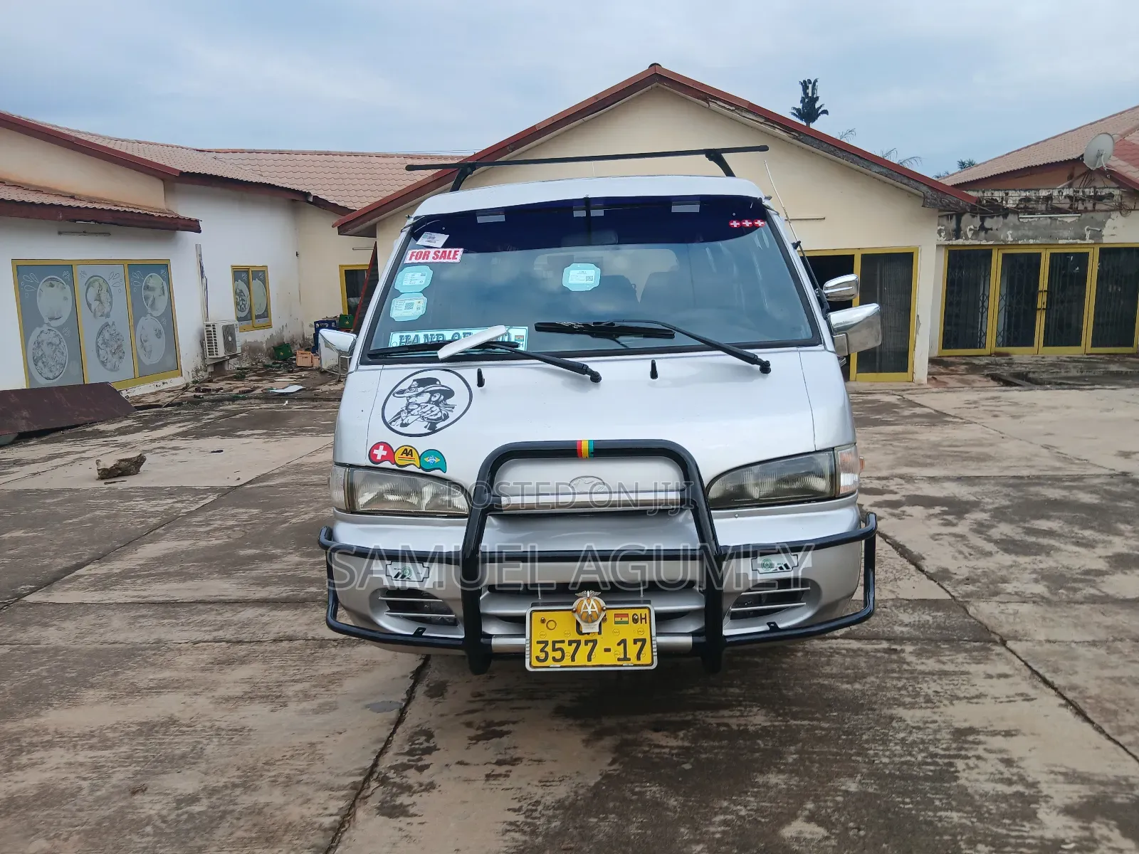 Hyundai H-100 2001 Silver