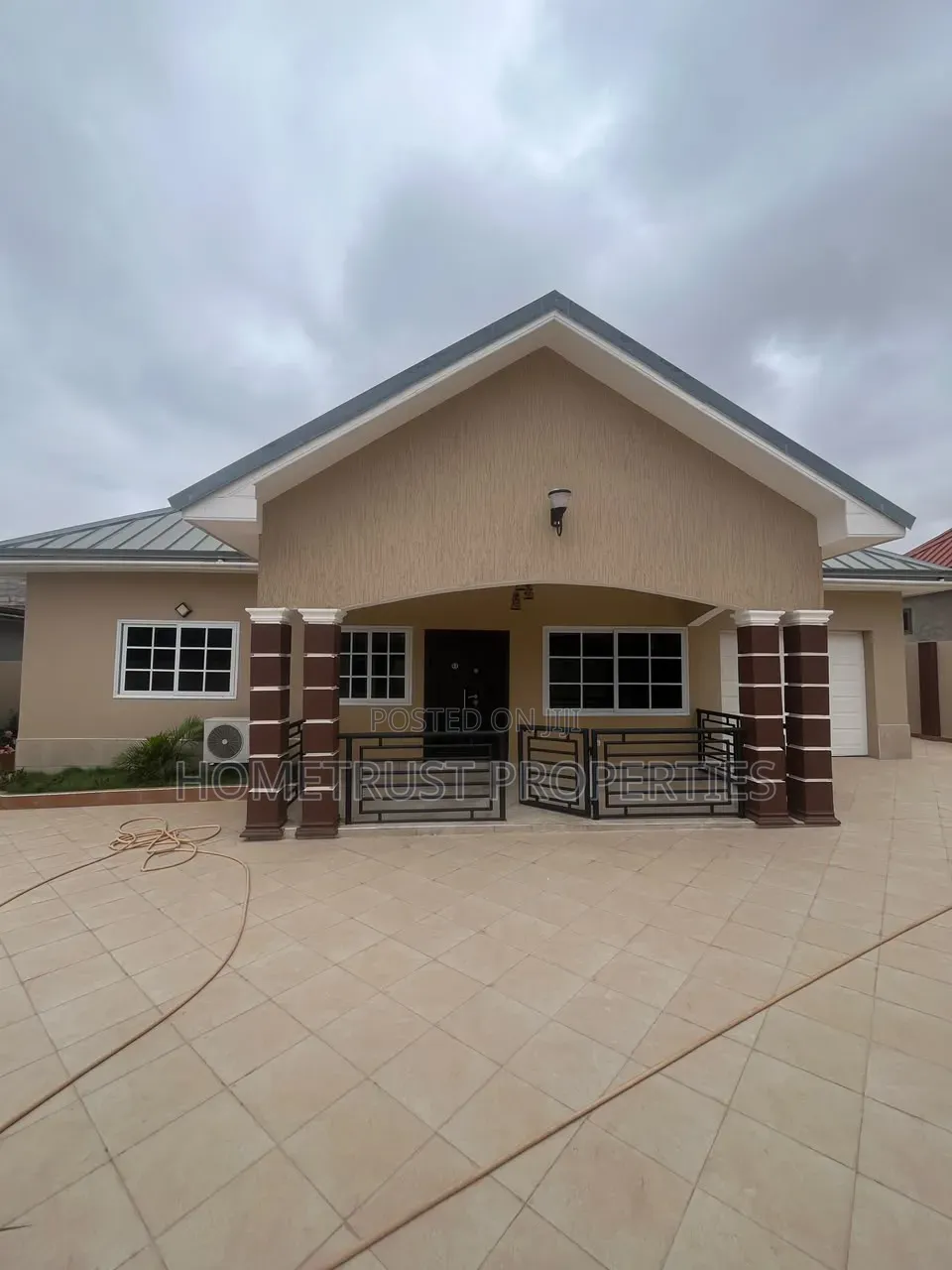 4bdrm House in Oyarifa Ghana Flag for rent