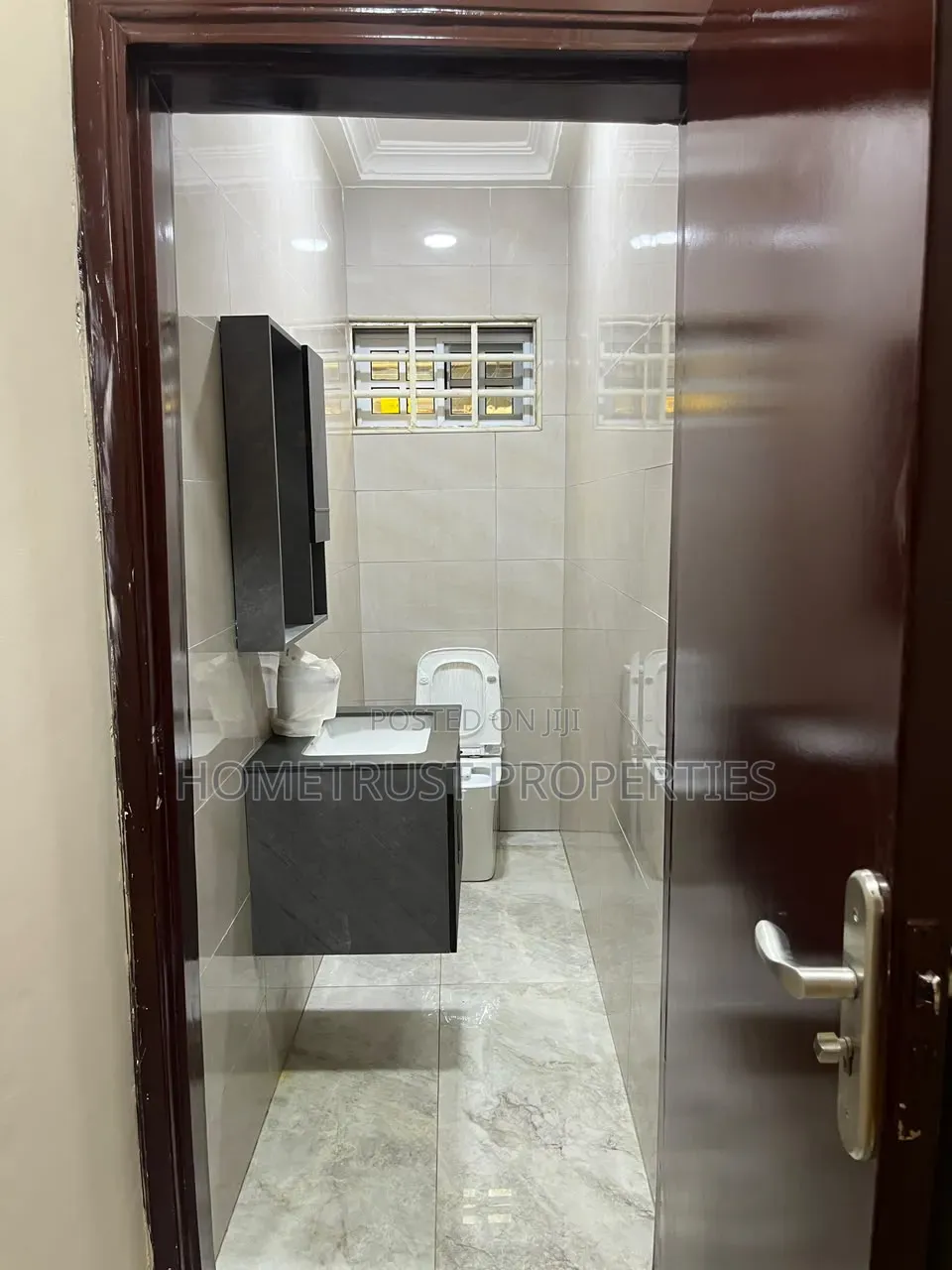 4bdrm House in Oyarifa Ghana Flag for rent