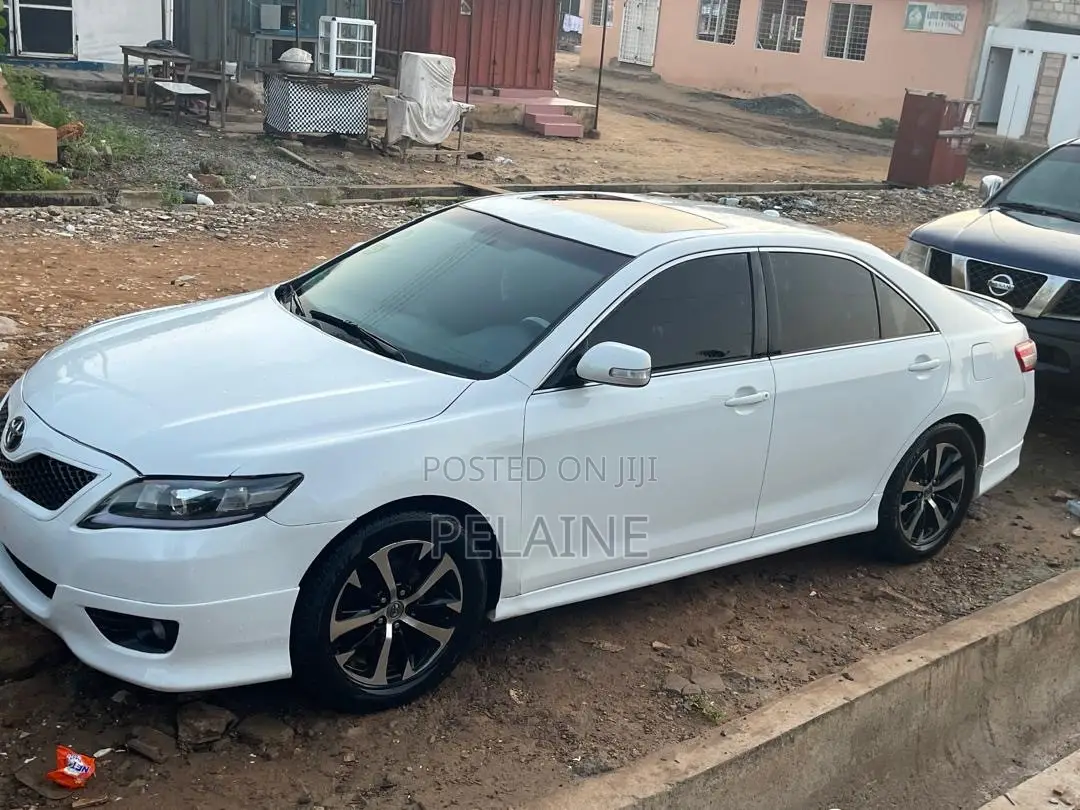 Toyota Camry 2012 White