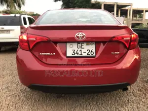 Toyota Corolla XSE (1.8L 4cyl 2A) 2018 Red