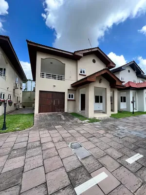 4bdrm Duplex in Airport Residential for sale