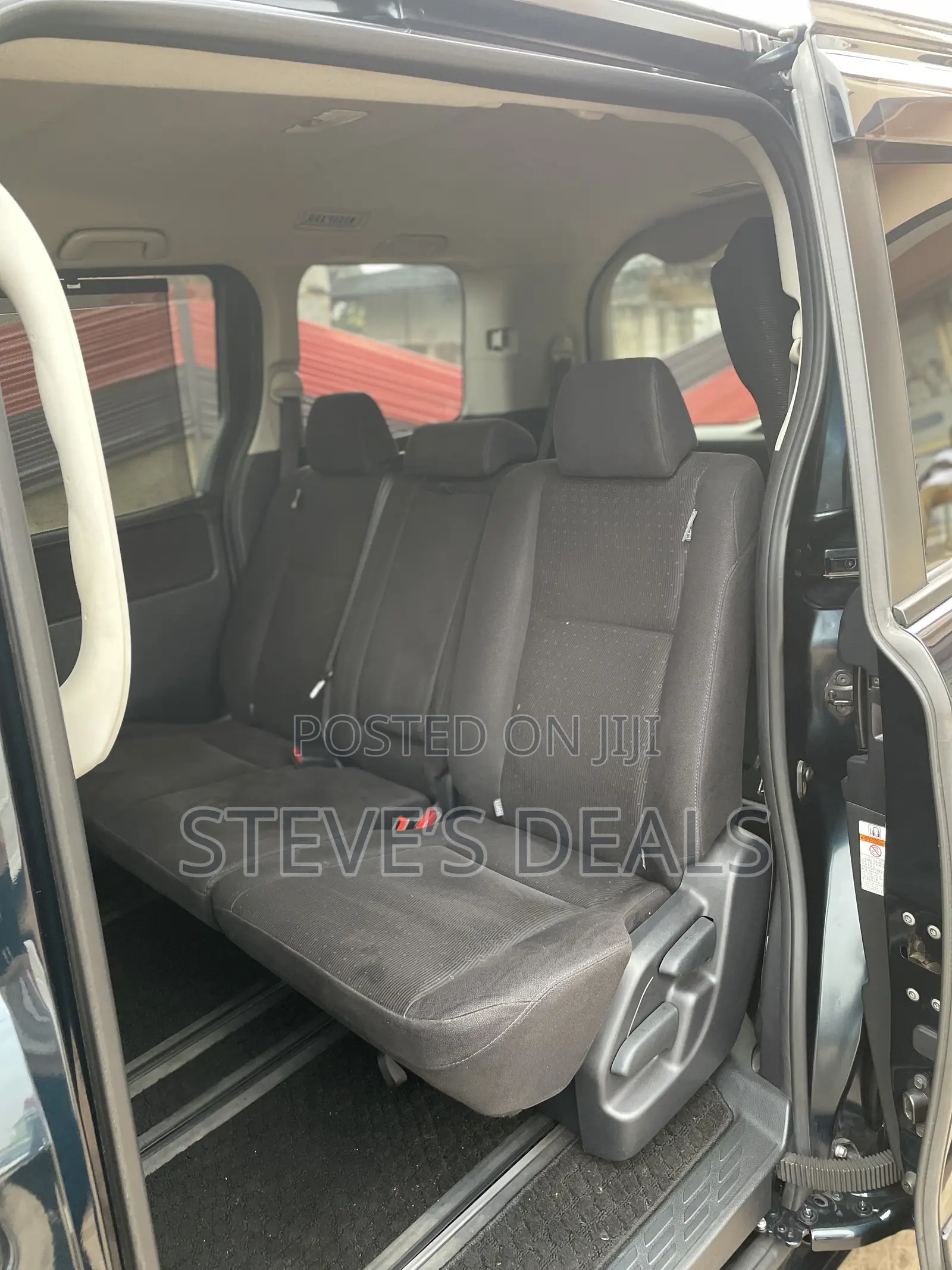Toyota Voxy 2015 Black