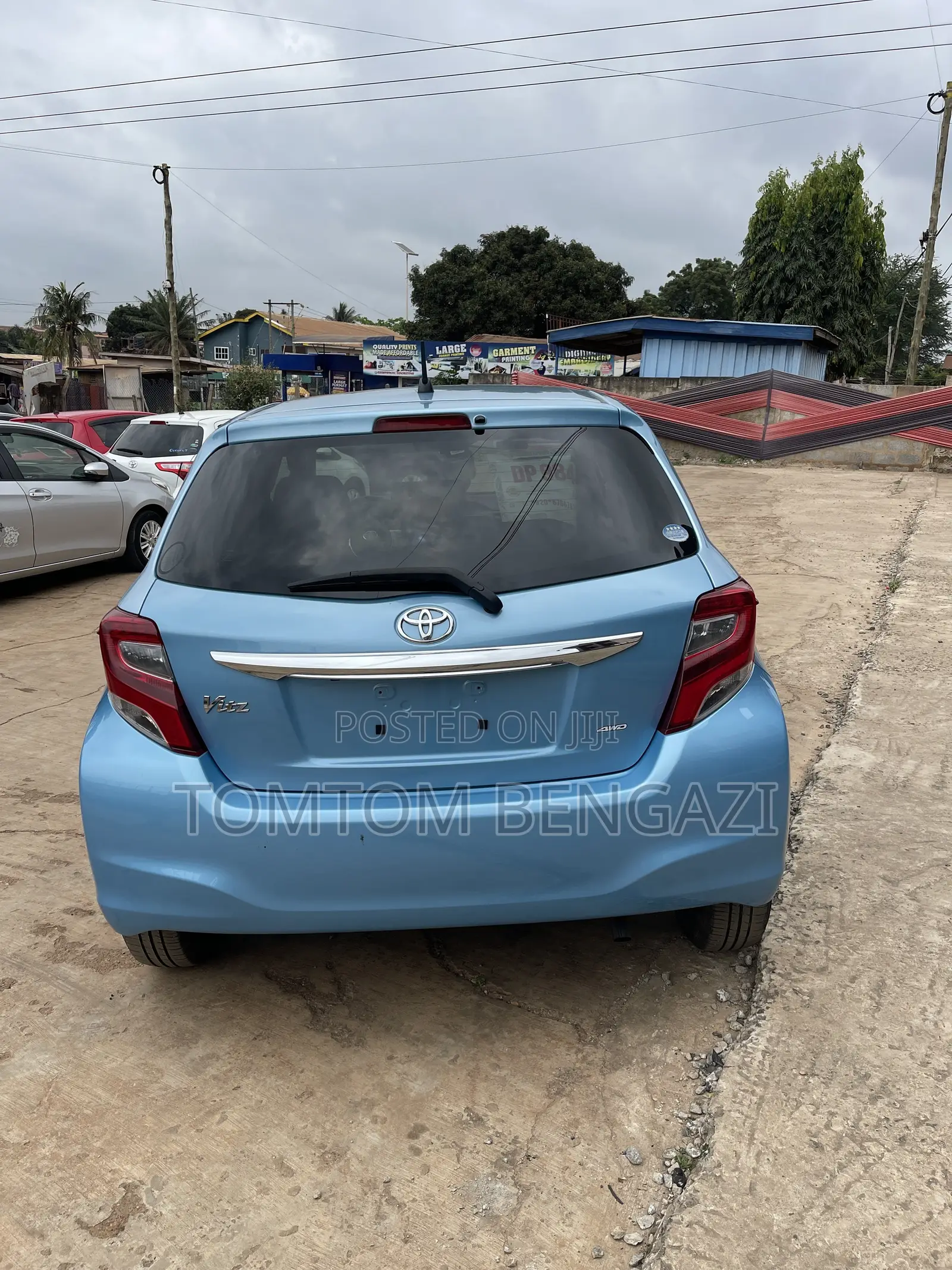 Toyota Vitz 1.3 AWD 5dr 2016 Blue