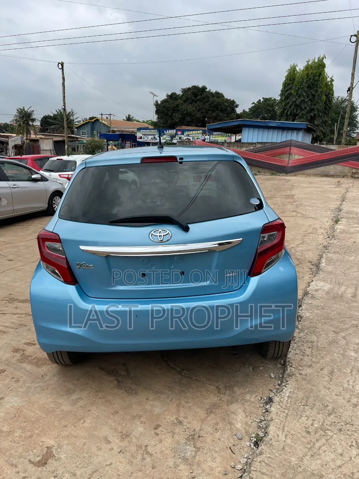 Toyota Vitz 1.3 AWD 5dr 2016 Blue