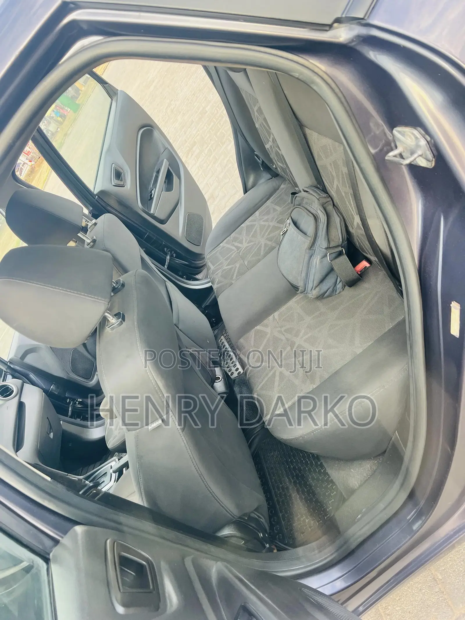 Ford Fiesta 2012 Gray
