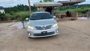 Toyota Corolla LE 4dr Sedan (1.8L 4cyl 4A) 2011 Silver