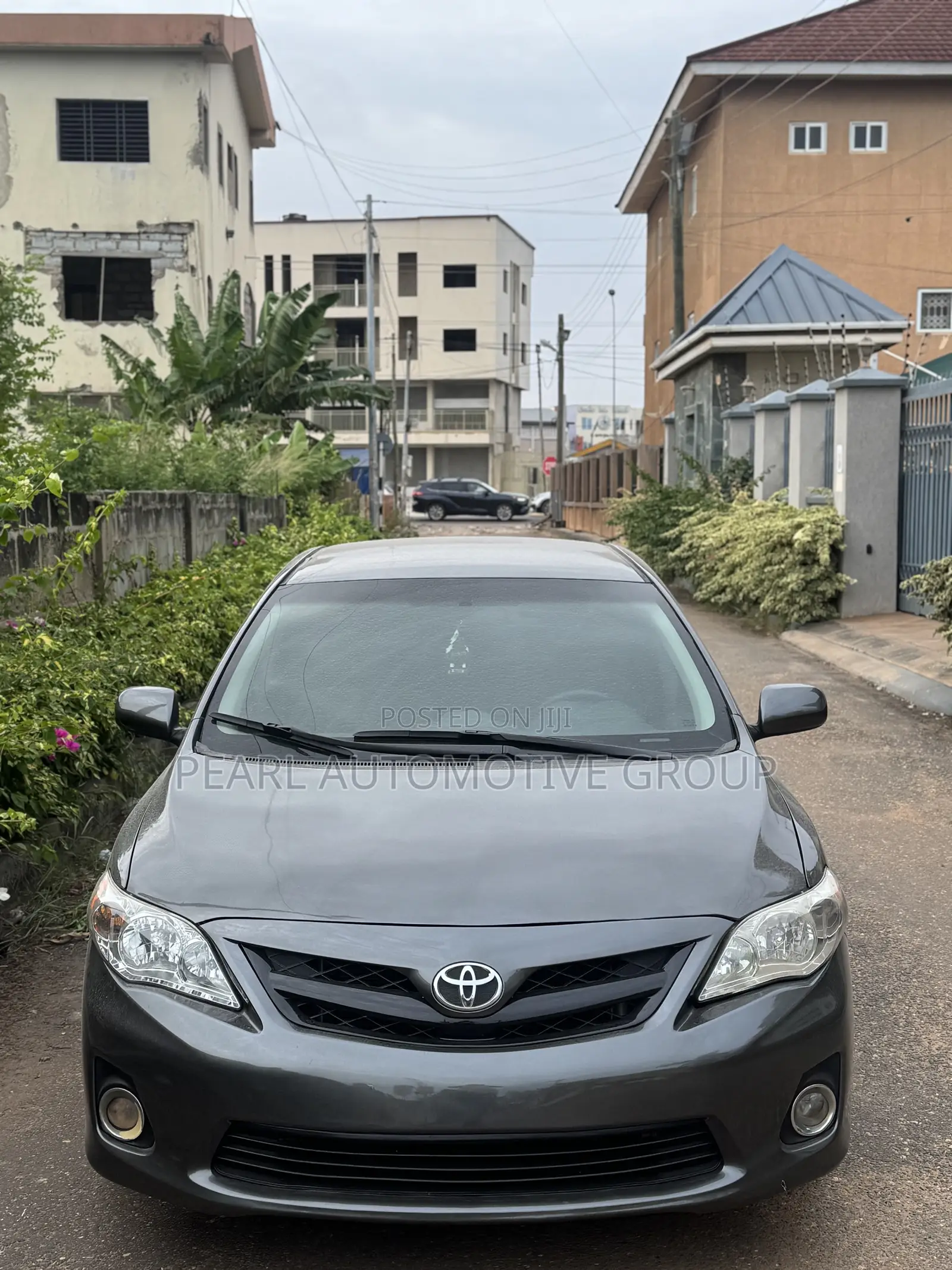 Toyota Corolla LE 4dr Sedan (1.8L 4cyl 4A) 2013 Gray