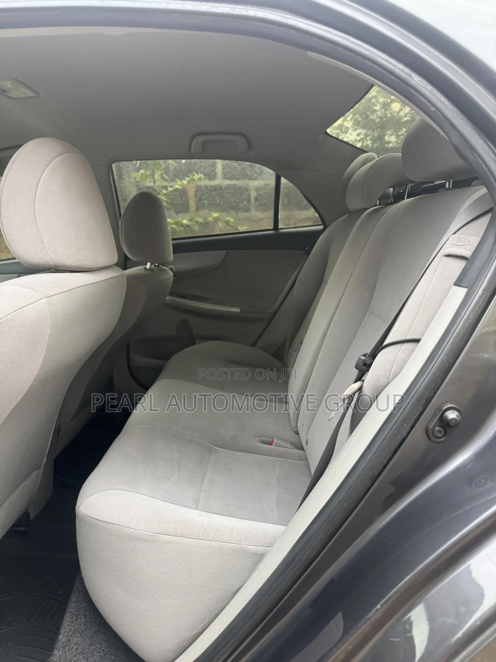Toyota Corolla LE 4dr Sedan (1.8L 4cyl 4A) 2013 Gray