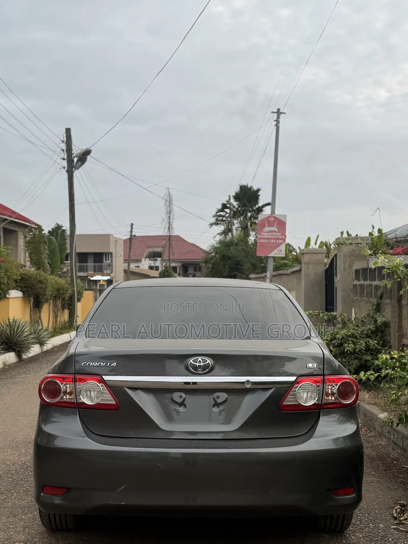 Toyota Corolla LE 4dr Sedan (1.8L 4cyl 4A) 2013 Gray