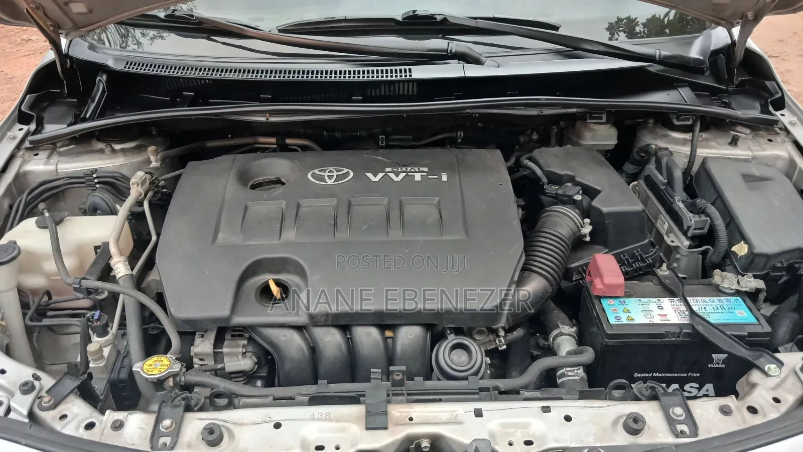 Toyota Corolla LE 4dr Sedan (1.8L 4cyl 4A) 2011 Silver