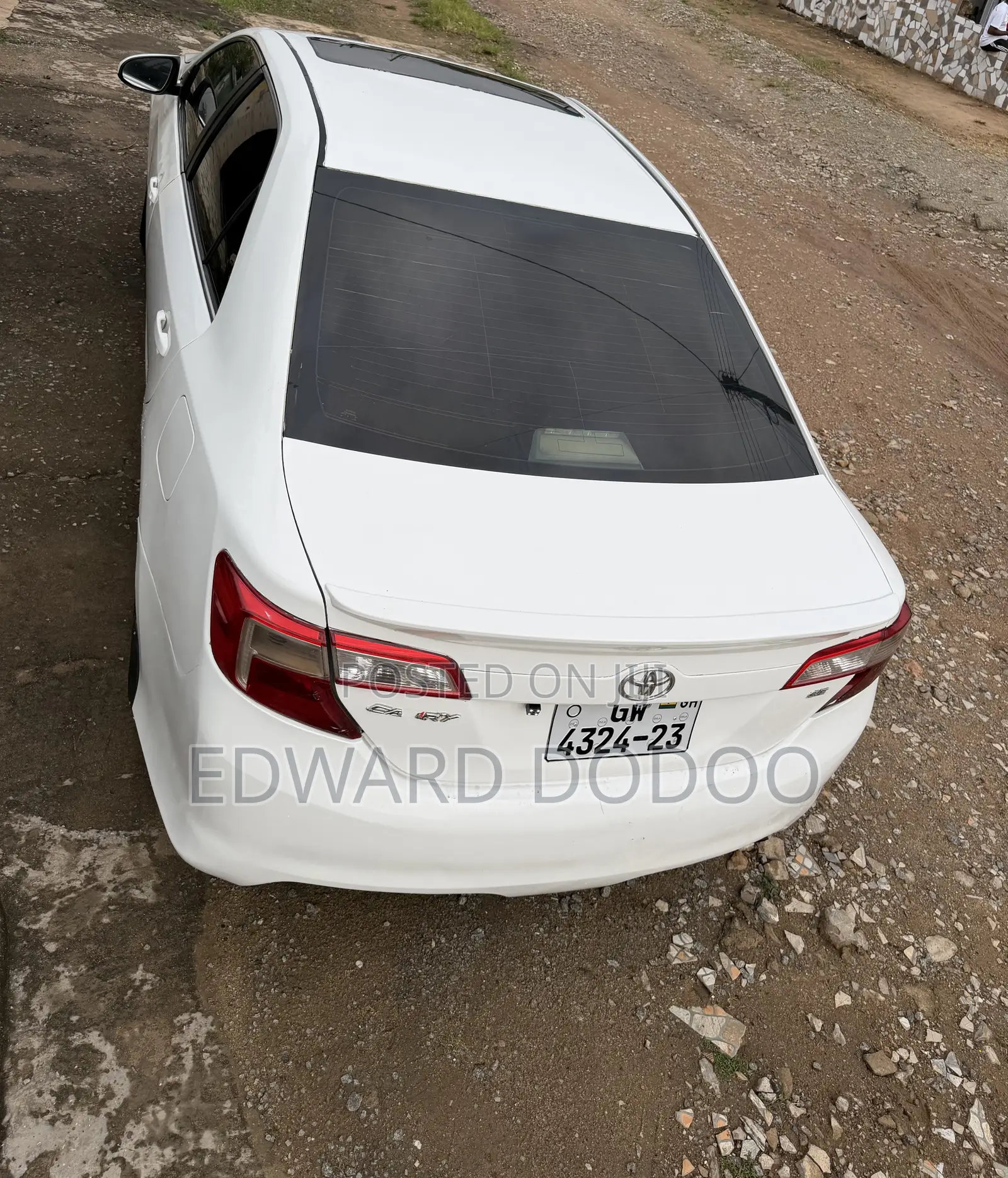 Toyota Camry SE 4dr Sedan (2.5L 4cyl 6A) 2014 White