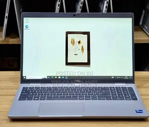 Laptop Dell Precision 3561 32GB Intel Core i5 SSD 512GB