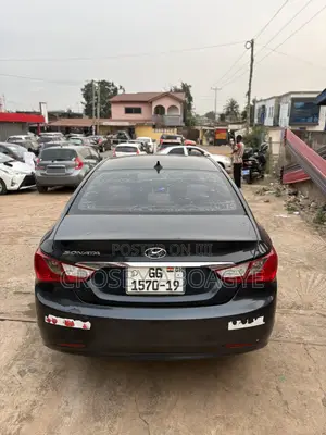 Hyundai Sonata SE 2.0T Sedan FWD (2.0L 4cyl 6A) 2013 Gray