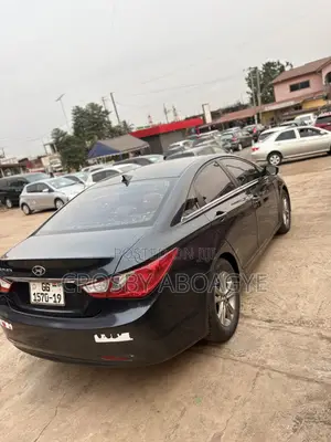 Hyundai Sonata SE 2.0T Sedan FWD (2.0L 4cyl 6A) 2013 Gray