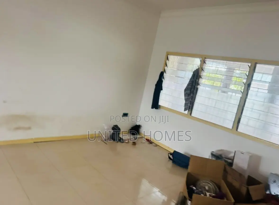 5bdrm House in Achimota for rent