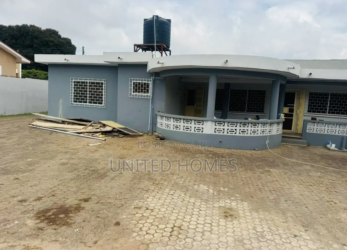 5bdrm House in Achimota for rent