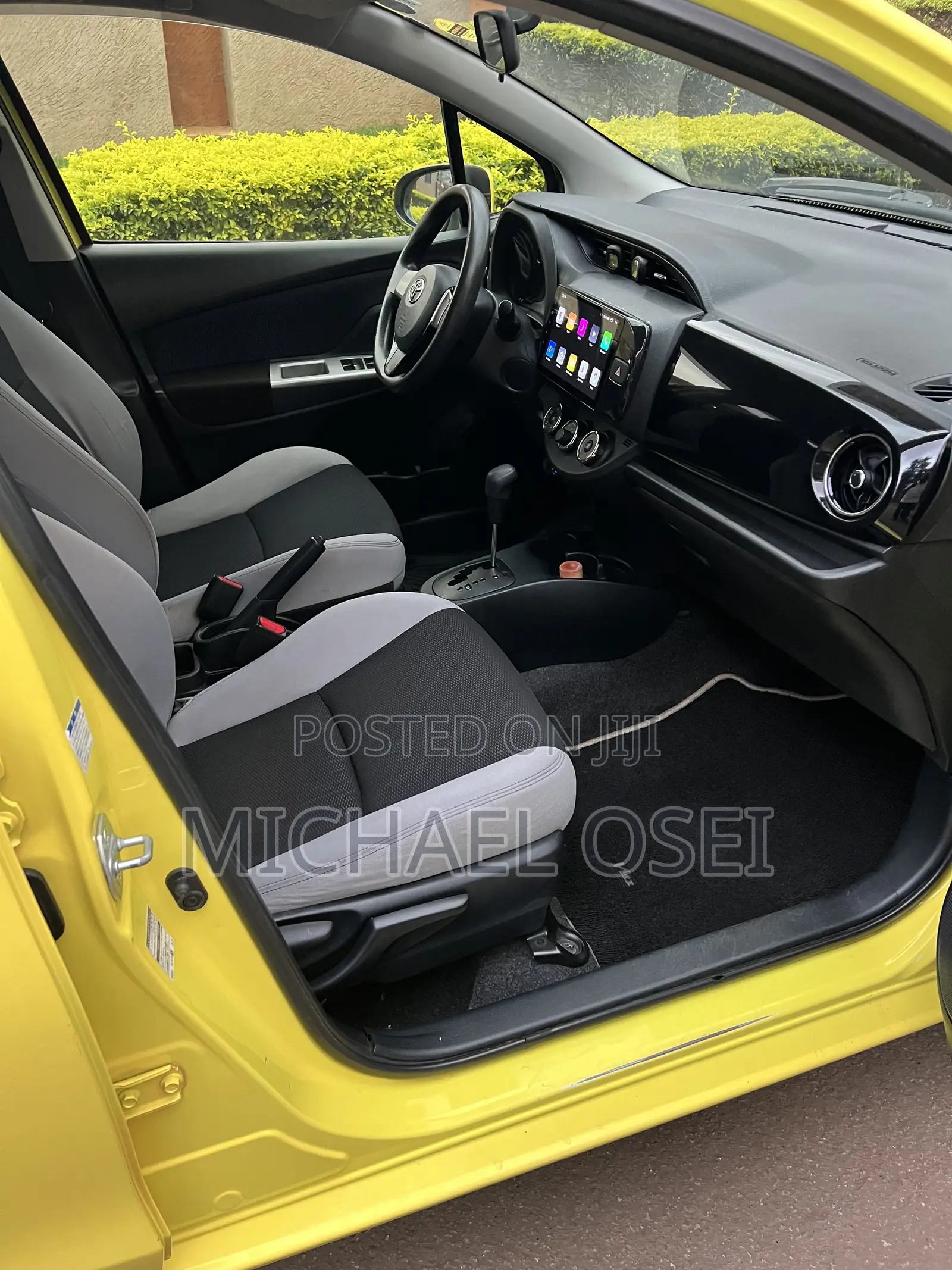 Toyota Vitz 1.5 FWD 5dr 2015 Yellow