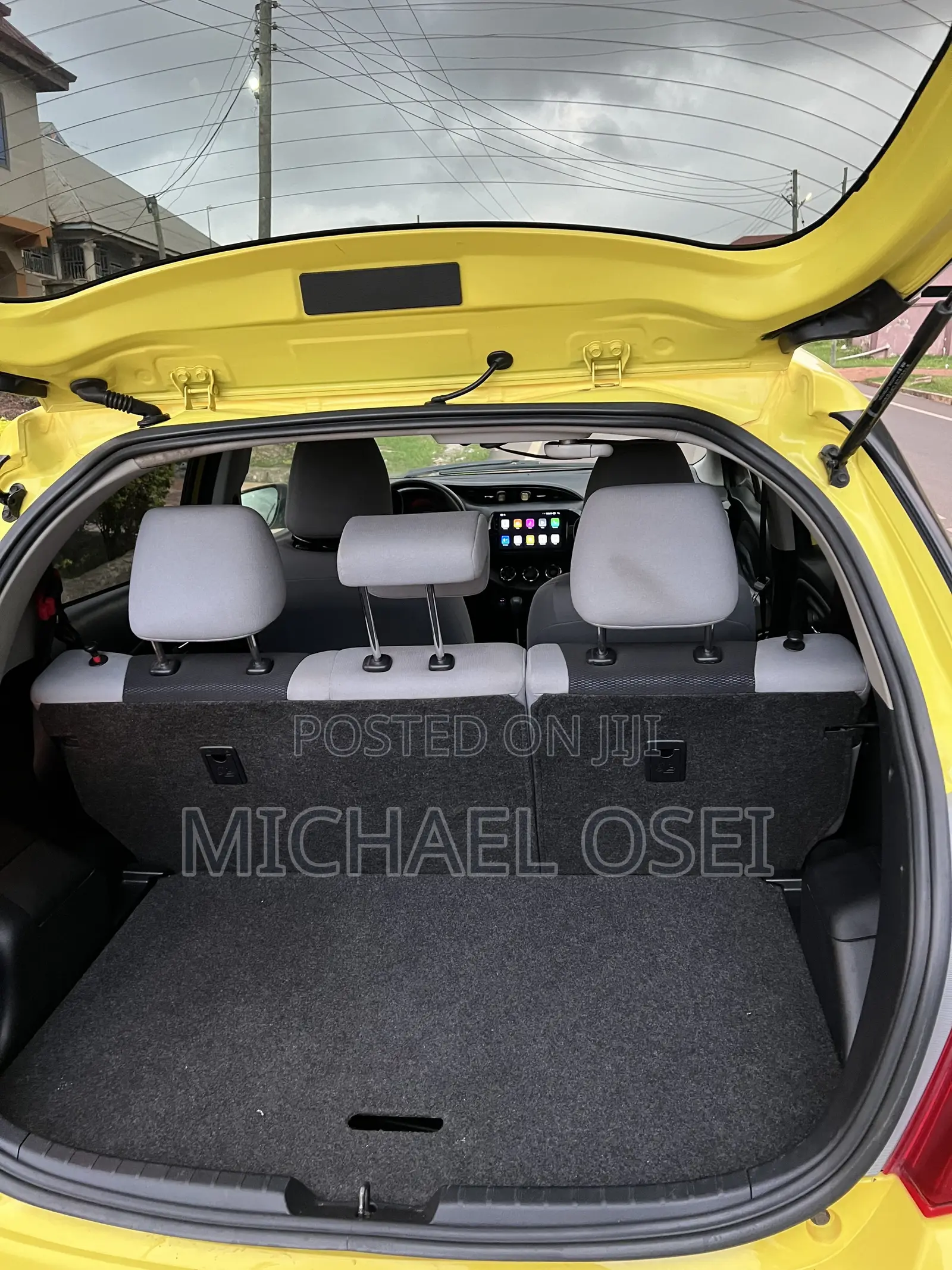 Toyota Vitz 1.5 FWD 5dr 2015 Yellow