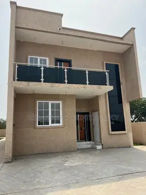 4bdrm House in Sefdard Properties, Ashaley Botwe for sale