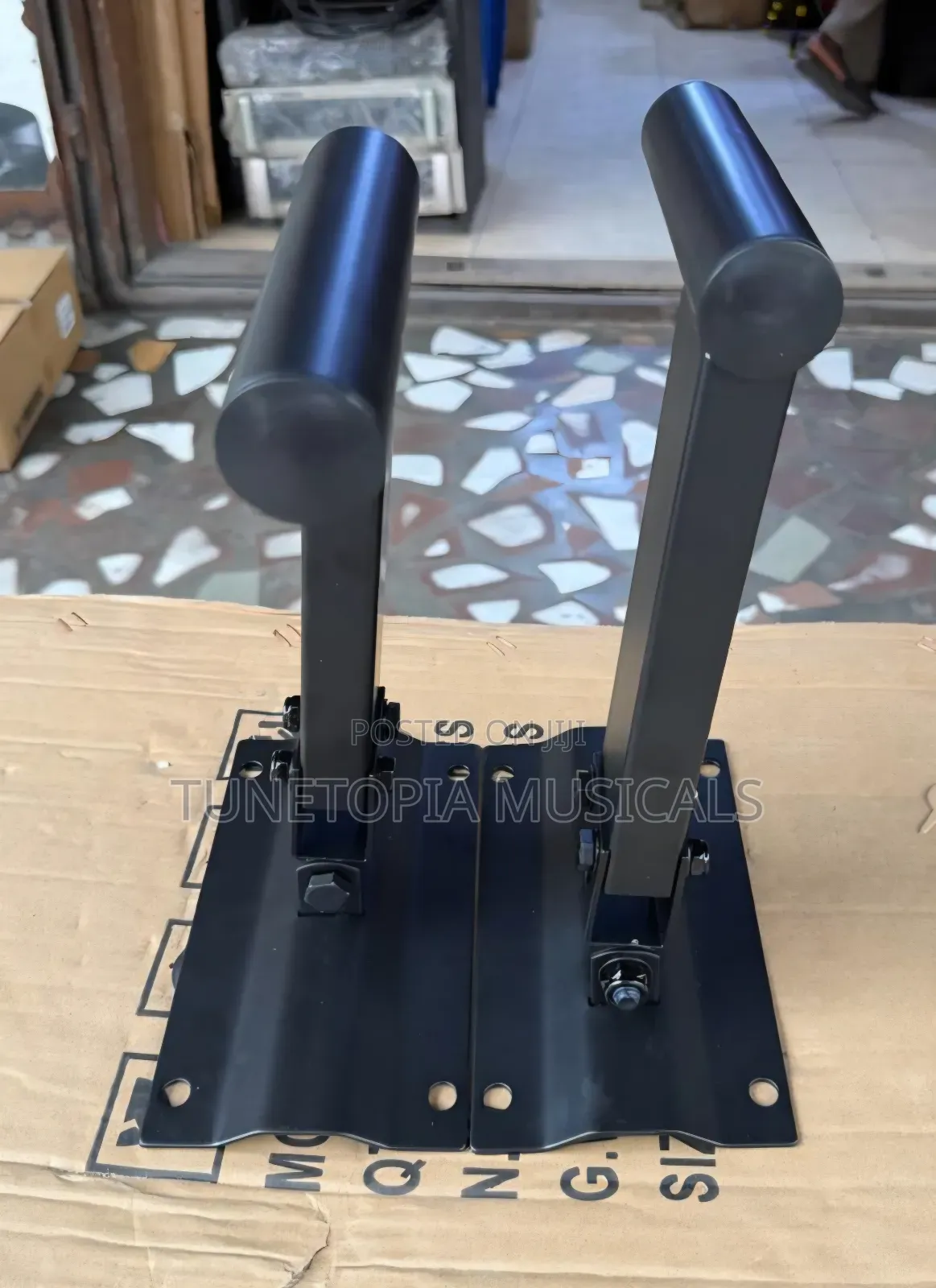 Adjustable, Heavy-Duty Wall-Mount Speaker Bracket