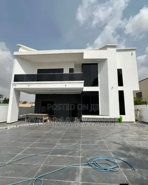4bdrm House in Laryea Homes, Police Station for sale
