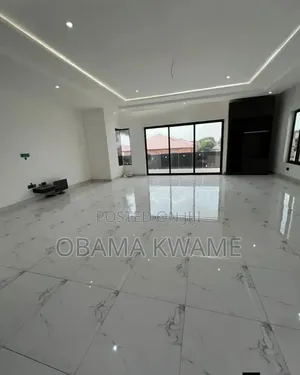 4bdrm House in Laryea Homes, Police Station for sale